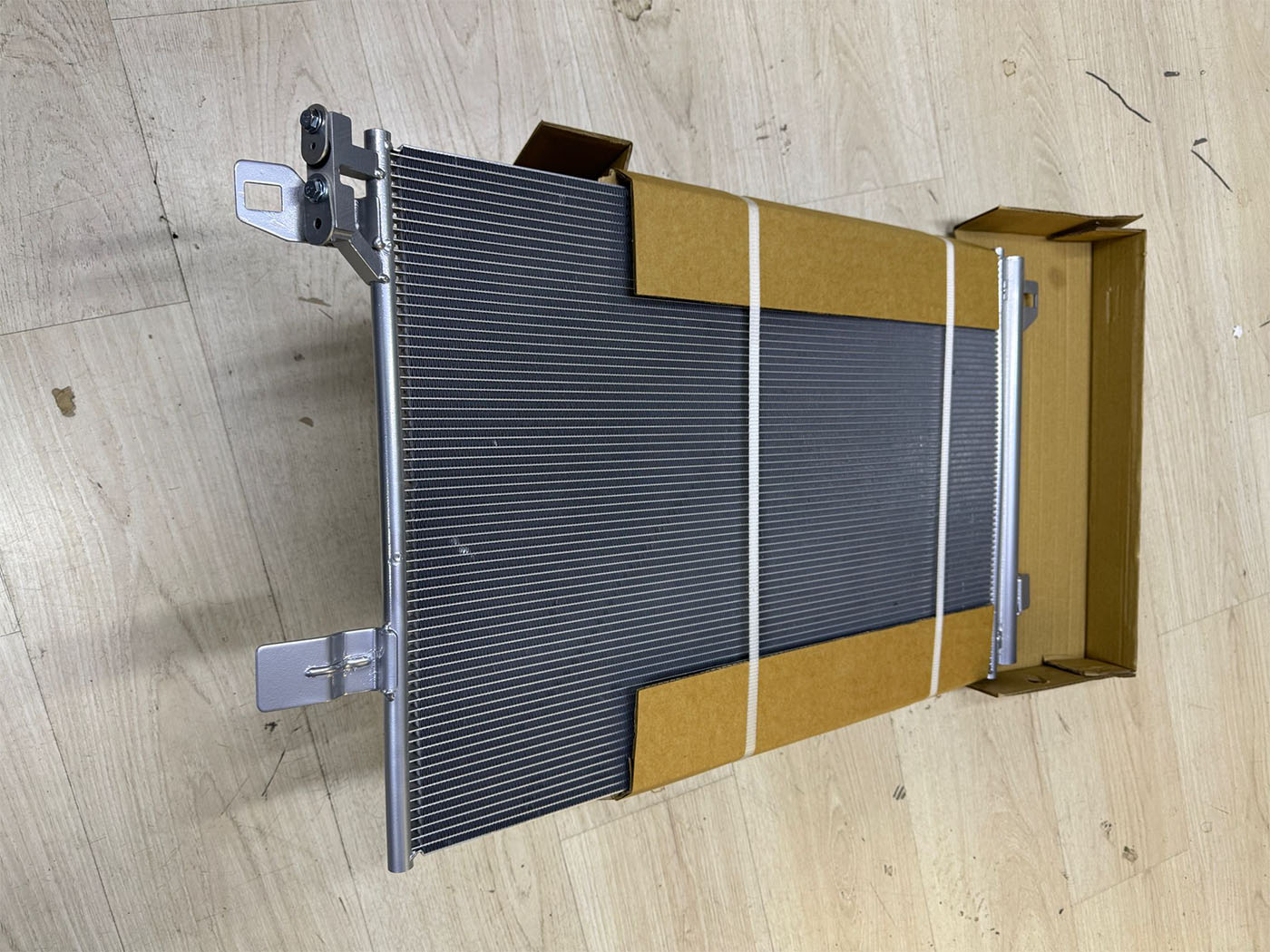 Vw-Transporter T7 2.0 Tdi 2015 Klima Radyatörü 700x434