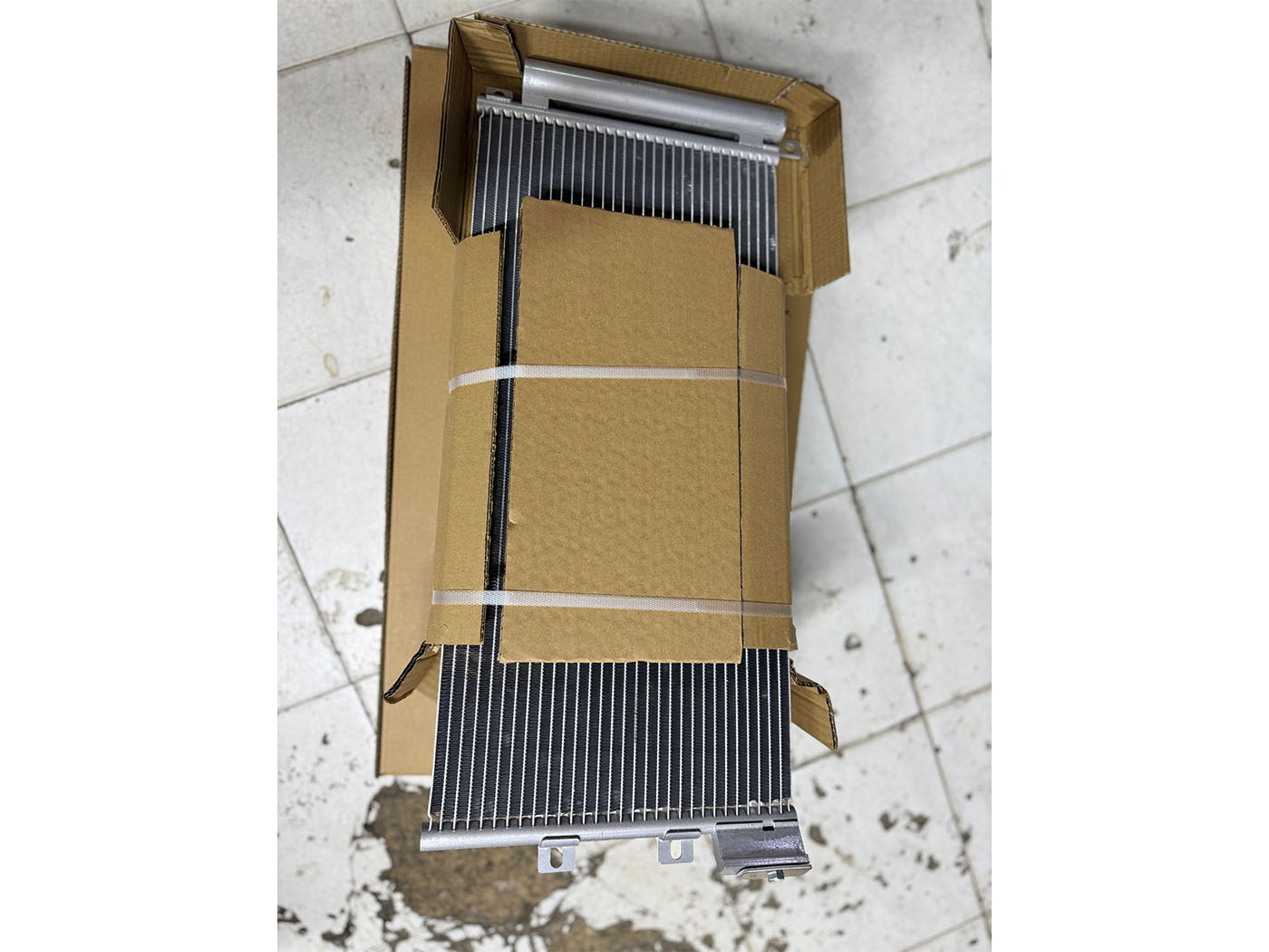 Fiat Linea (323) 1.3 Multijet 2007- 660X305X12 Klima Radyatörü