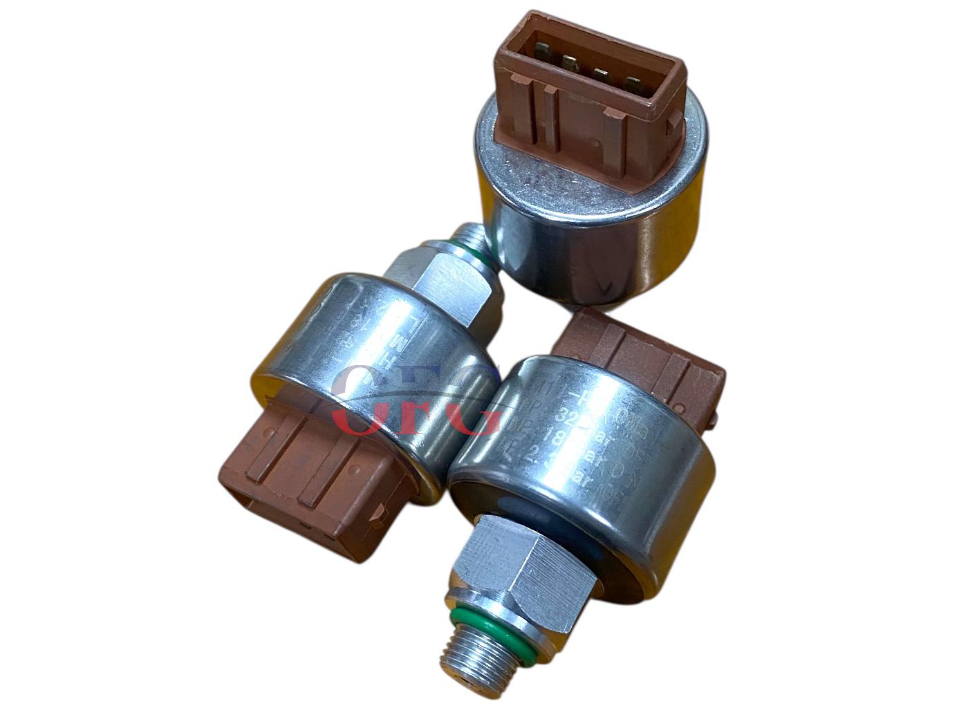 Alfa Romeo  4 Fişli Erkek Müşür