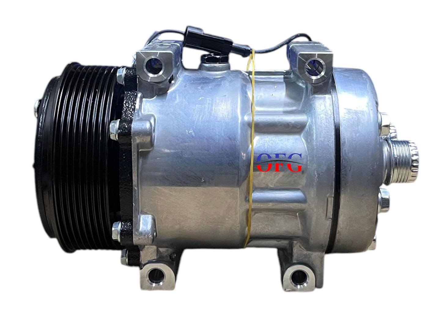 Biçerdöver - Otokar - Klima Kompresörü New Holland 12V 8Pk